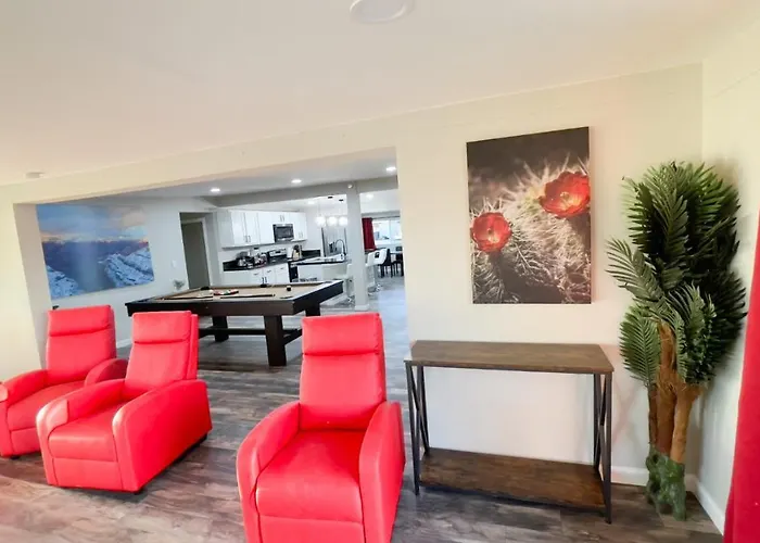 Holiday home The Saguaro Sanctuary Free Heated Pool 5Bd 3Ba Pool Table Grill 6 Tvs Ac Cotton Bedding *