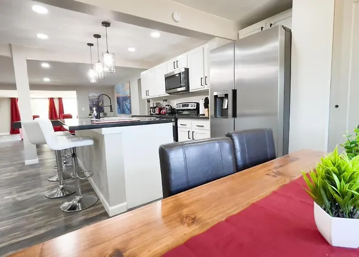 Holiday home The Saguaro Sanctuary Free Heated Pool 5Bd 3Ba Pool Table Grill 6 Tvs Ac Cotton Bedding