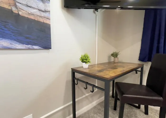 The Saguaro Sanctuary Free Heated Pool 5Bd 3Ba Pool Table Grill 6 Tvs Ac Cotton Bedding Holiday home Tucson