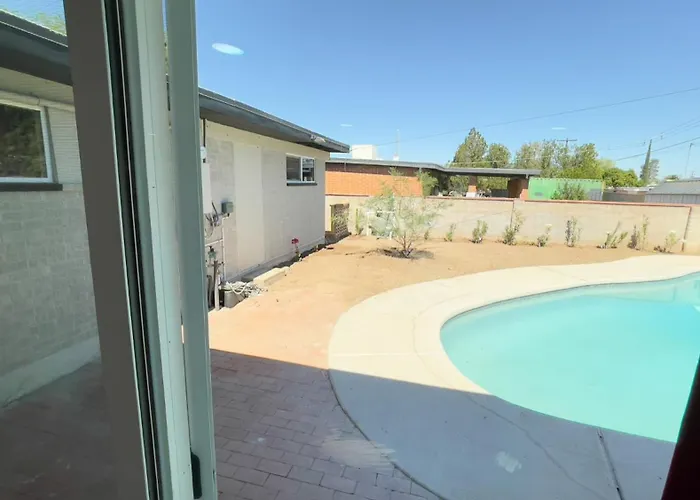 The Saguaro Sanctuary Free Heated Pool 5Bd 3Ba Pool Table Grill 6 Tvs Ac Cotton Bedding Holiday home *