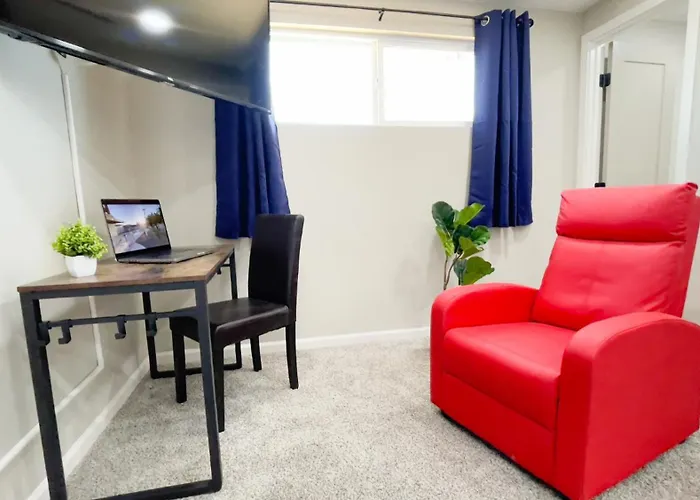 Holiday home The Saguaro Sanctuary Free Heated Pool 5Bd 3Ba Pool Table Grill 6 Tvs Ac Cotton Bedding Tucson