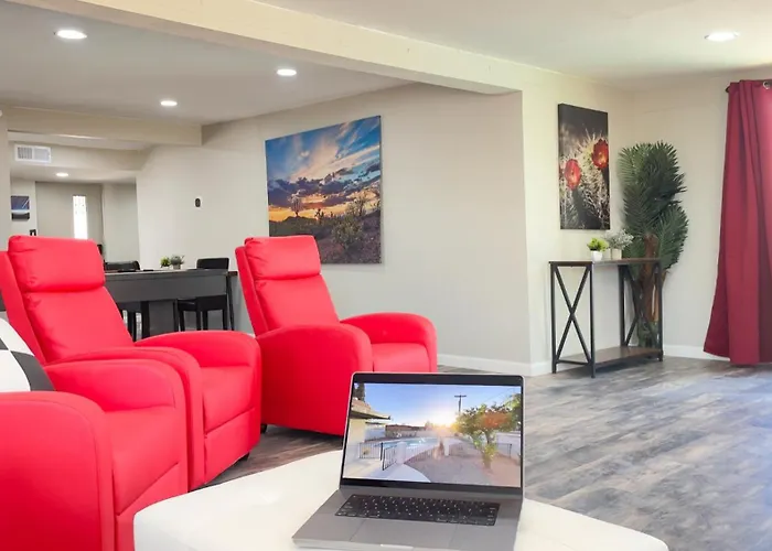 Holiday home The Saguaro Sanctuary Free Heated Pool 5Bd 3Ba Pool Table Grill 6 Tvs Ac Cotton Bedding