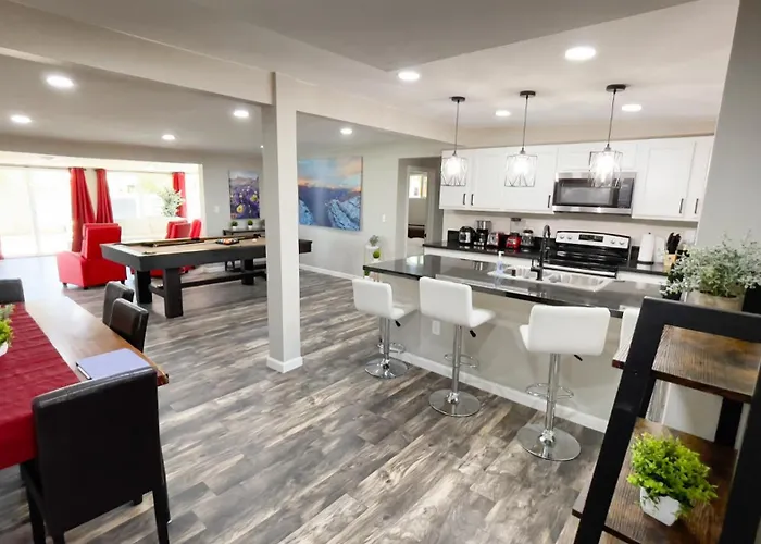Holiday home The Saguaro Sanctuary Free Heated Pool 5Bd 3Ba Pool Table Grill 6 Tvs Ac Cotton Bedding