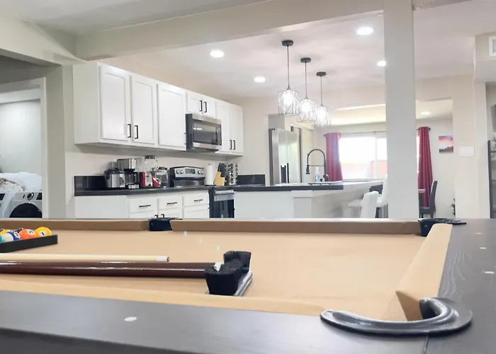 The Saguaro Sanctuary Free Heated Pool 5Bd 3Ba Pool Table Grill 6 Tvs Ac Cotton Bedding Holiday home *