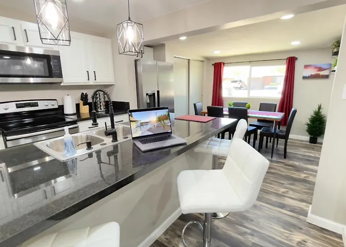 The Saguaro Sanctuary Free Heated Pool 5Bd 3Ba Pool Table Grill 6 Tvs Ac Cotton Bedding Holiday home